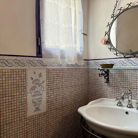 Host4u - Ex Archbishop's House & Terrace, Imperia
